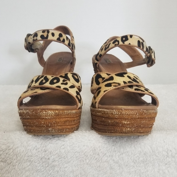 UGG Calf Hair Leopard/Cheetah Jazmine Sandal Wedge Espidrille Heels - Picture 2 of 11